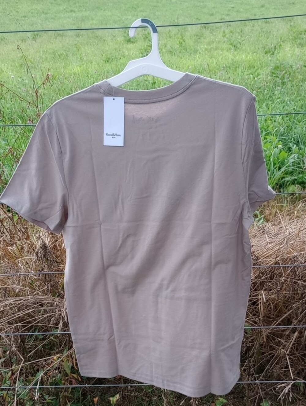 Dolly Parton Tan Graphic Concert T-Shirt Medium NWT - Picture 5 of 7
